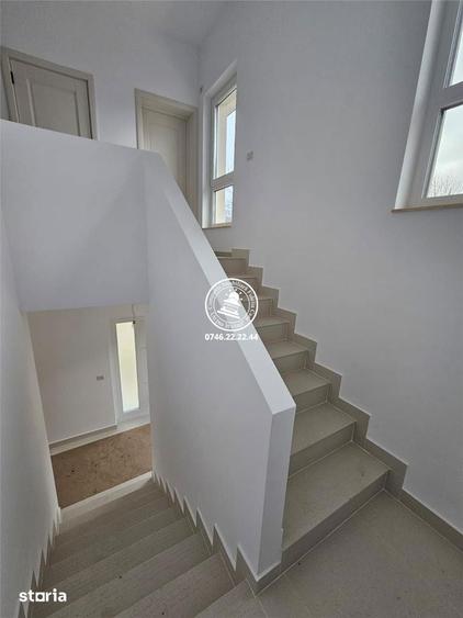 Casă cu 5 camere cu Teren 560 Mp în Rediu