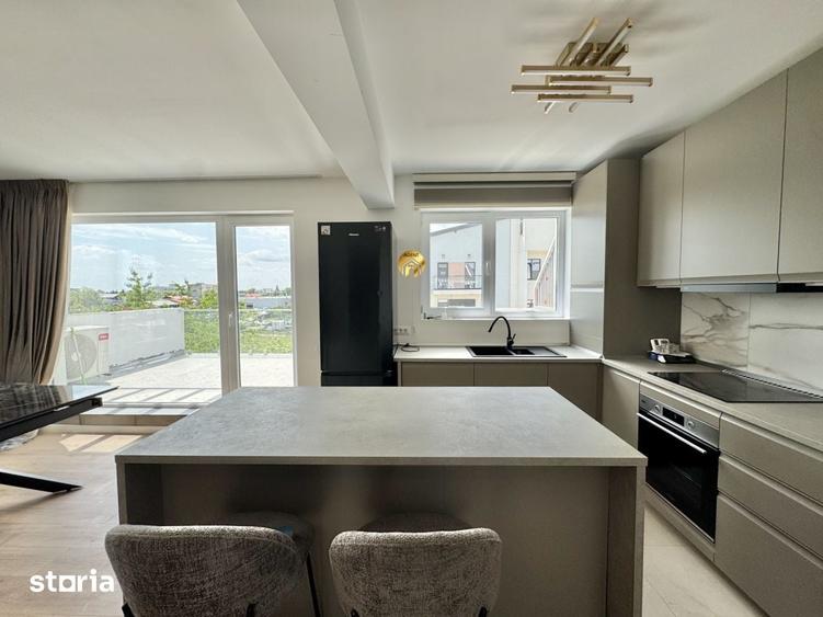Apartament cu 3 camere, mobilat în Central