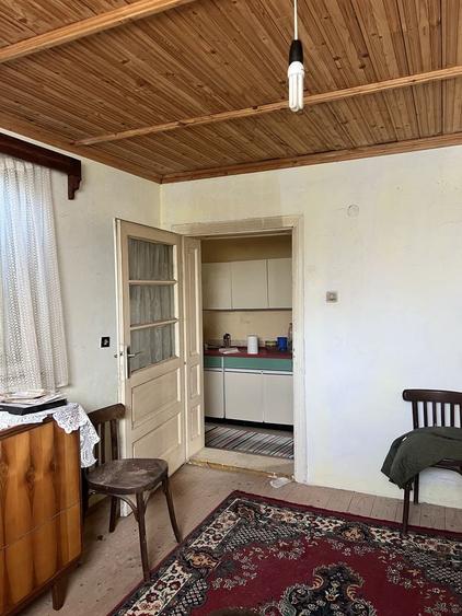 Casă cu 3 camere în Vărzari