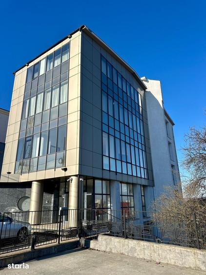 Spațiu comercial, de 1,080 mp, în Banat
