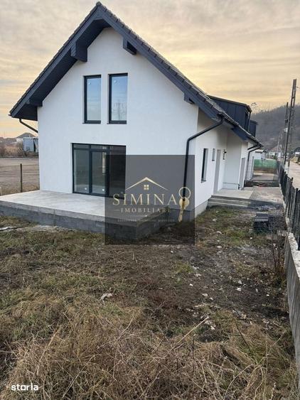 Casă cu 4 camere cu Teren 350 Mp în Central