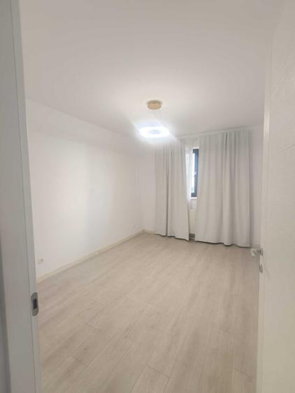 Apartament cu 2 camere semidecomandat în Cățelu