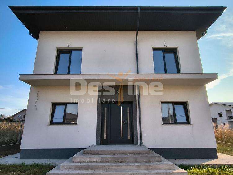 Casă individuală cu 5 camere cu Canalizare în Agigea