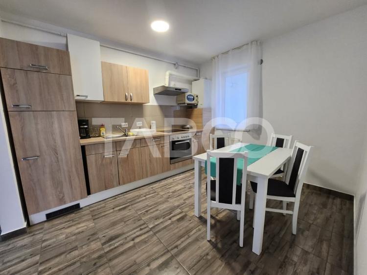 Apartament cu 2 camere decomandat, mobilat în Lupeni