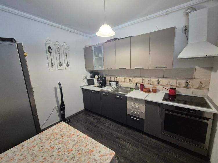 Apartament cu 2 camere decomandat, mobilat în Bună Ziua