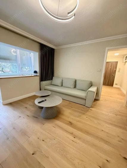 Apartament cu 2 camere semidecomandat în Olimpia-Stadion