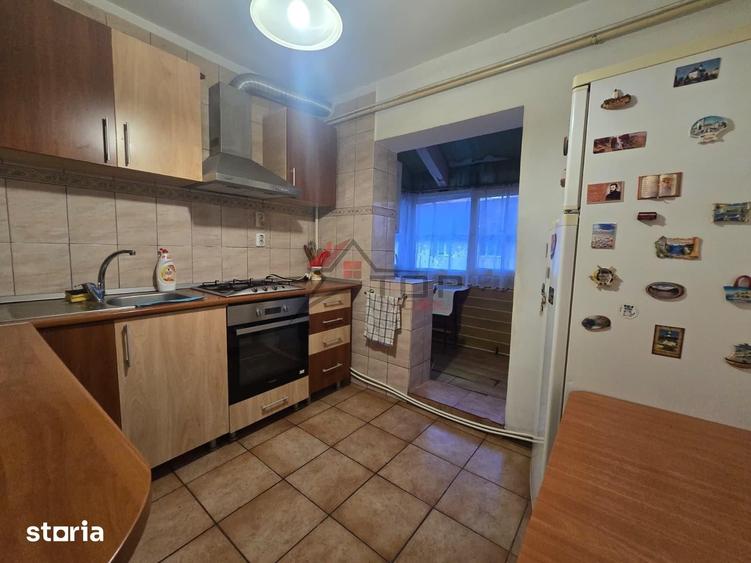 Apartament cu 3 camere decomandat în Frumoasa