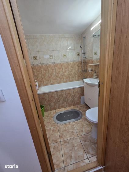 Apartament cu 3 camere, mobilat în Rahova