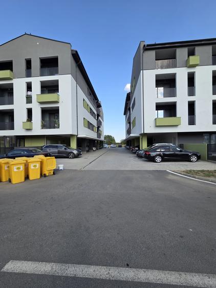 Apartament cu 2 camere semidecomandat, mobilat în Giroc