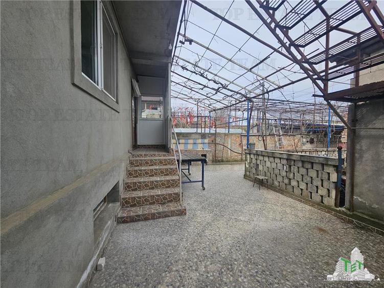 Casă individuală cu 4 camere cu Teren 280 Mp în Sud-Vest