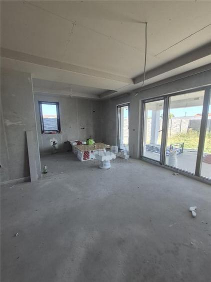 Duplex despartit - zona excelenta - - 13