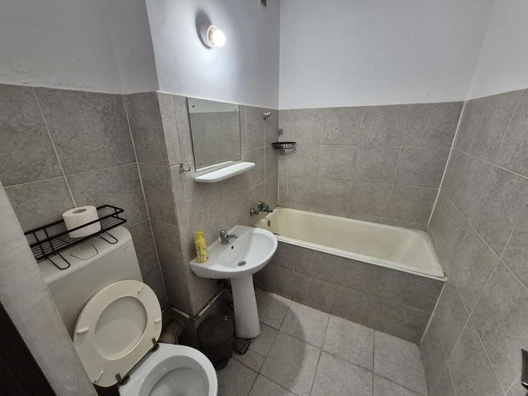 Garsonieră semidecomandată în Central