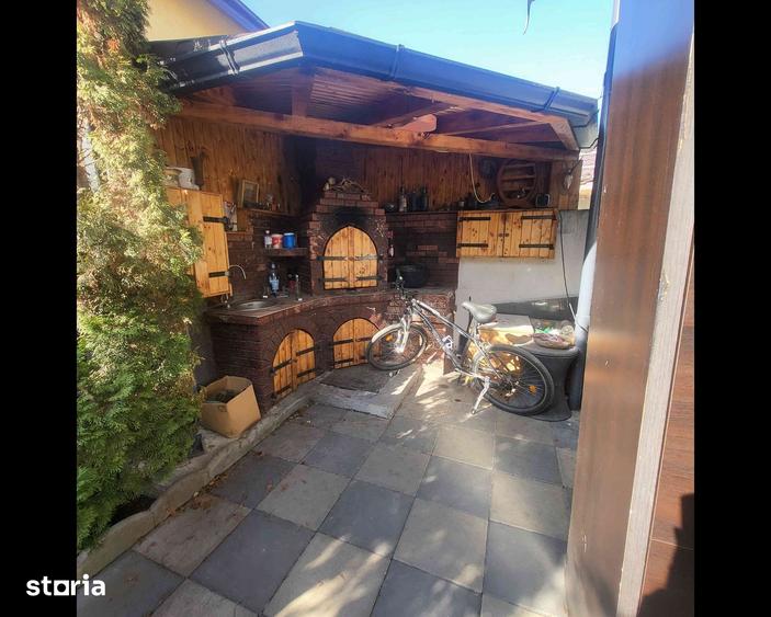 Casă cu 3 camere cu Teren 300 Mp în Gherăiești