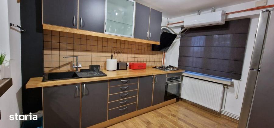 Chirie Apartament 3 Camere Et 2/4 Zona Big Centru FederalCOOP - 1