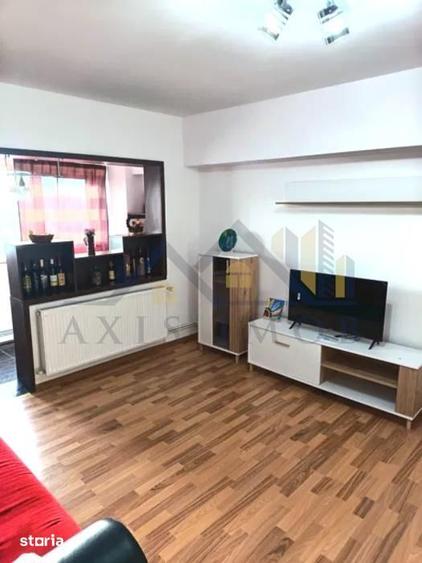 Apartament cu 4 camere decomandat, mobilat în Micro 5