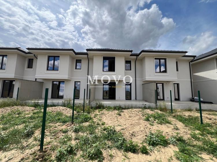 Casă cu 3 camere cu Canalizare în Giroc