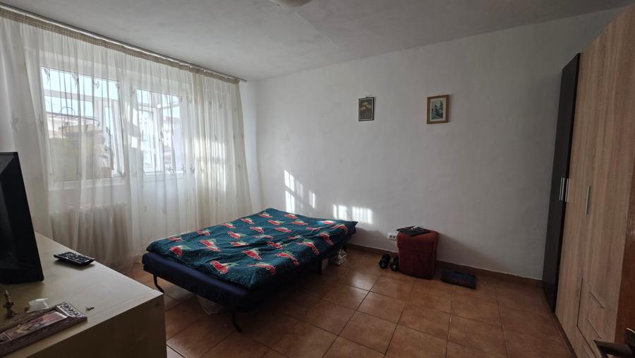 Apartament cu 2 camere decomandat în Titulescu