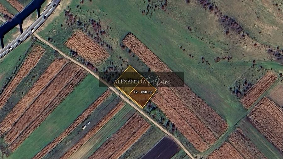 Teren Construcții intravilan de 1700 mp, în Vâlcele