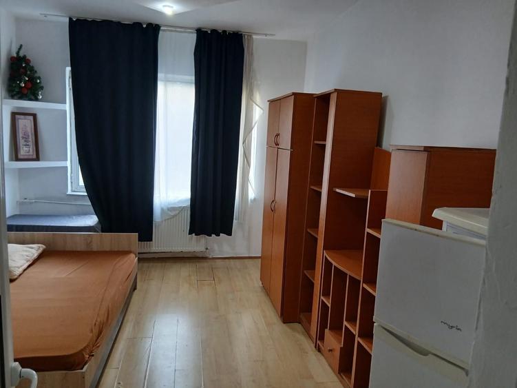Garsonieră în Troianu
