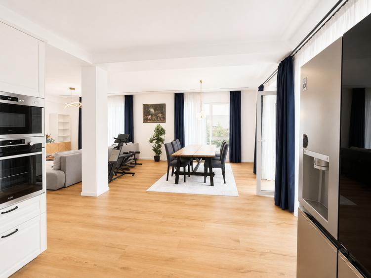 Casă individuală cu 4 camere cu Teren 315 Mp în Tunari