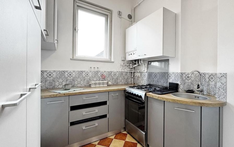 Apartament cu 2 camere decomandat, mobilat în Centrul Istoric