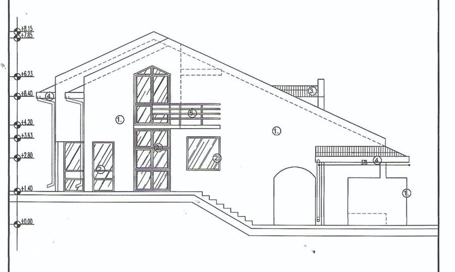 Casă cu 5 camere cu Teren 500 Mp în Bucium