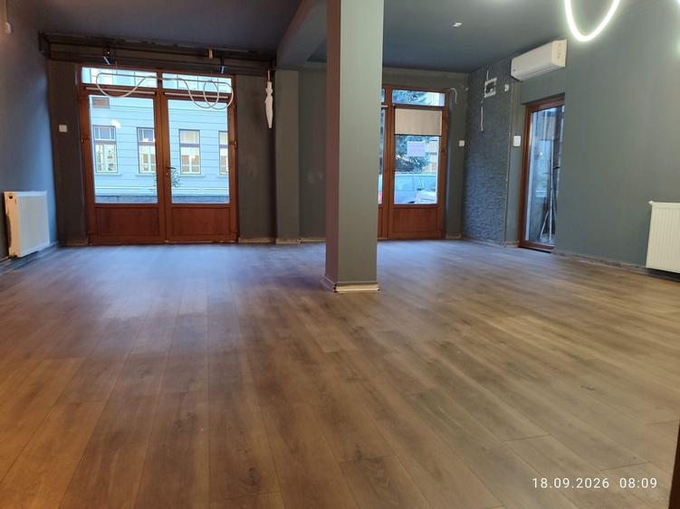 Spațiu comercial, de 82 mp, în Ultracentral