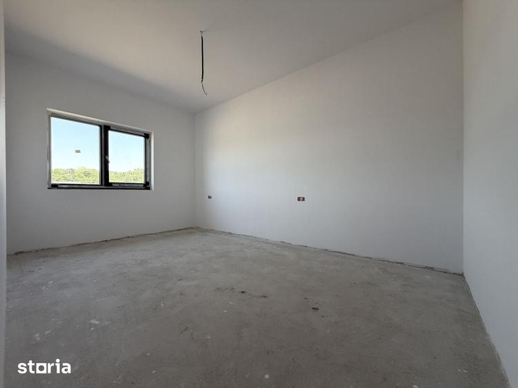 Casă cu 4 camere cu Teren 350 Mp în Mircea cel Bătrân