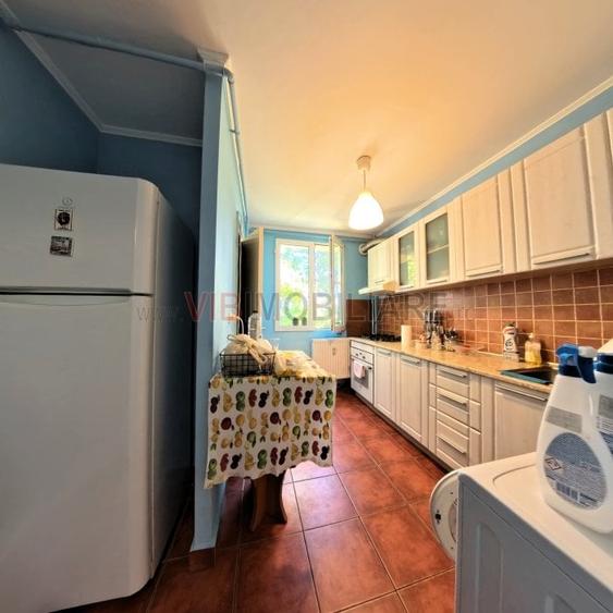 Apartament cu 2 camere decomandat în Drumul Taberei
