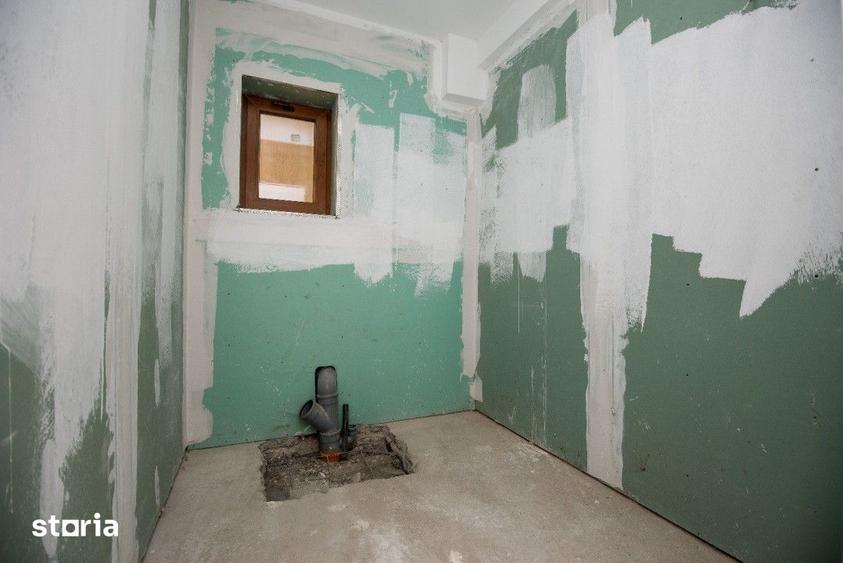 Casă cu 4 camere cu Teren 450 Mp în Pecica