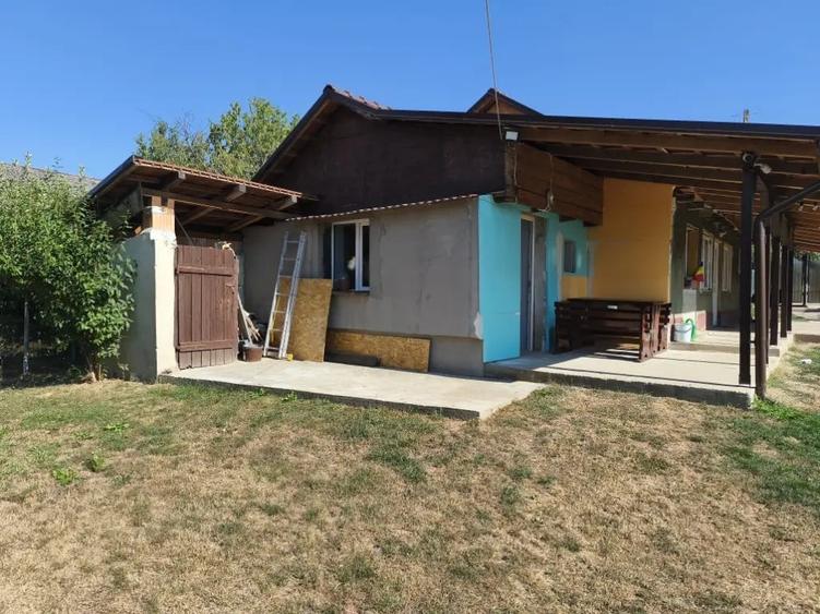 Casă cu 3 camere în Uileacu de Munte