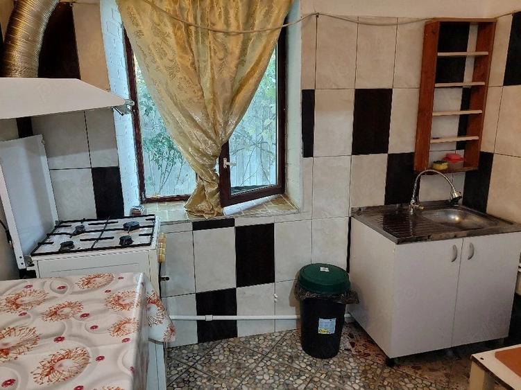 Casă cu 1 camere cu Teren 100 Mp în Central