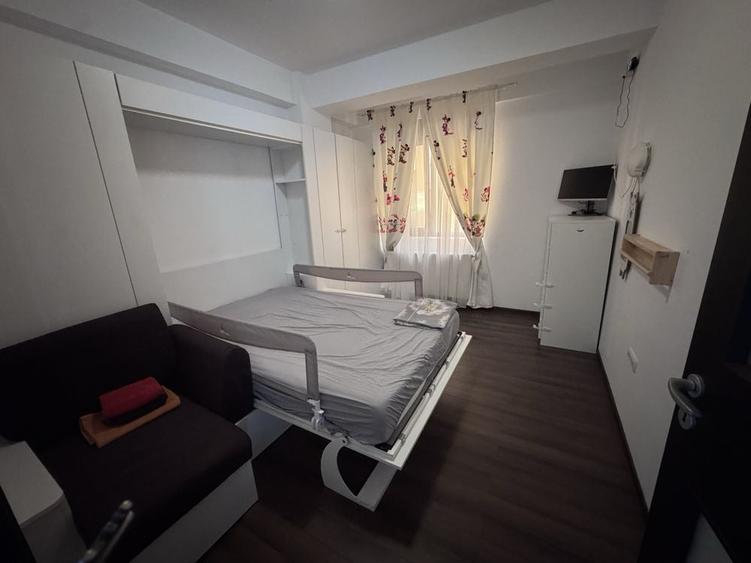 Apartament cu 3 camere în Dămăroaia