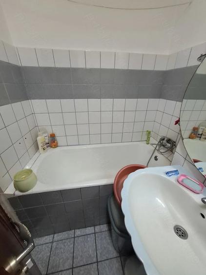 Apartament cu 2 camere decomandat în Govândari