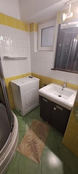 Apartament cu 3 camere semidecomandat, mobilat în Obor