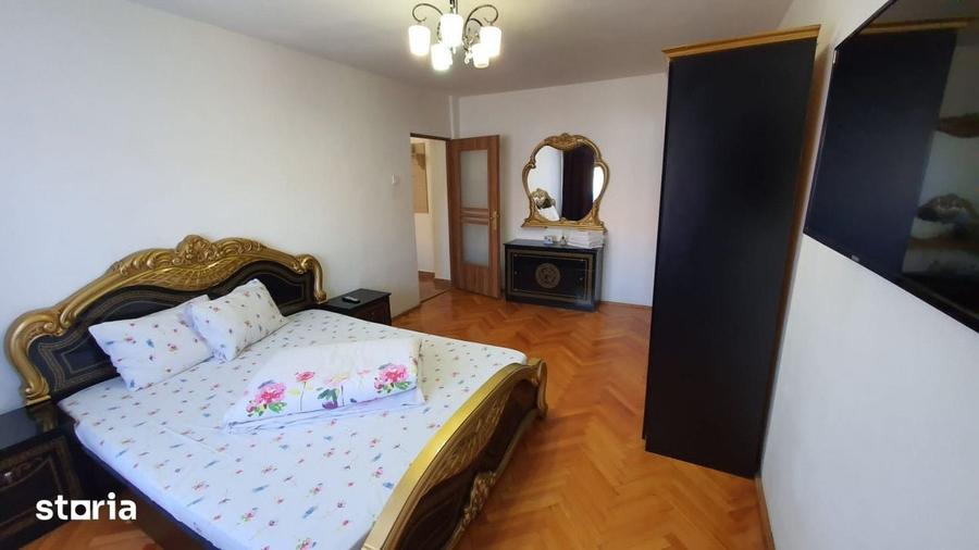 Garsonieră decomandată în Central