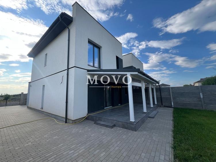 Duplex cu 4 camere cu Teren 300 Mp în Giroc