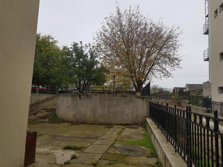 Birou, de 264 mp, în Central