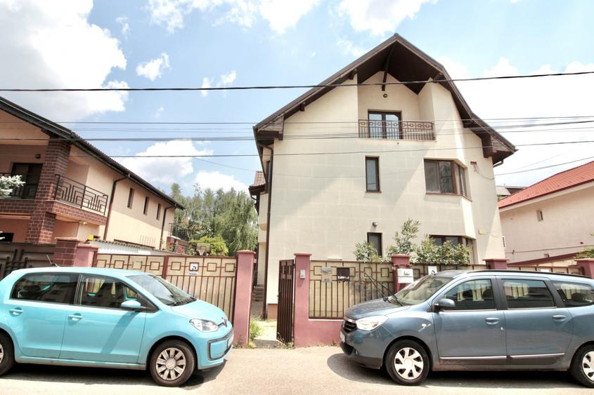 Apartament cu 4 camere decomandat, mobilat în Prelungirea Ghencea