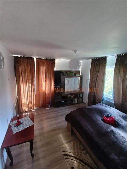 Casă individuală cu 5 camere cu Teren 1350 Mp în Vintilă Vodă