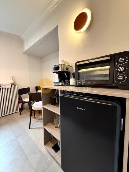 Apartament cu 2 camere semidecomandat, mobilat în Podu Roș