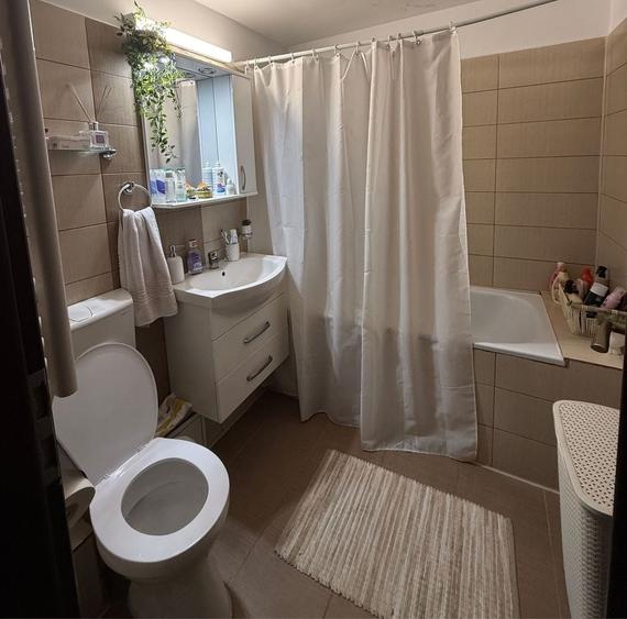 Apartament cu 2 camere decomandat în Rahova