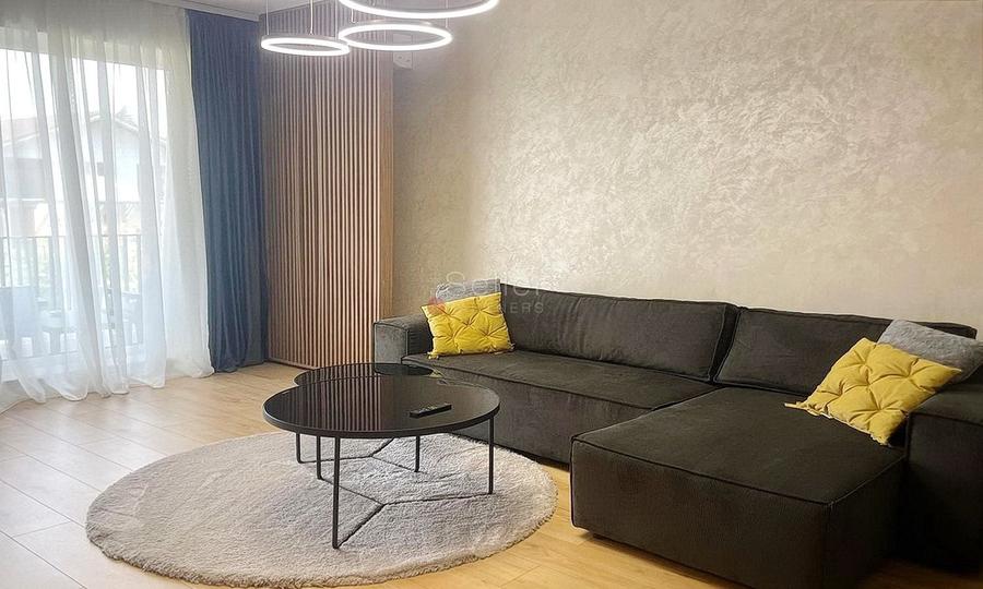 Apartament cu 2 camere decomandat în Brașovul Vechi