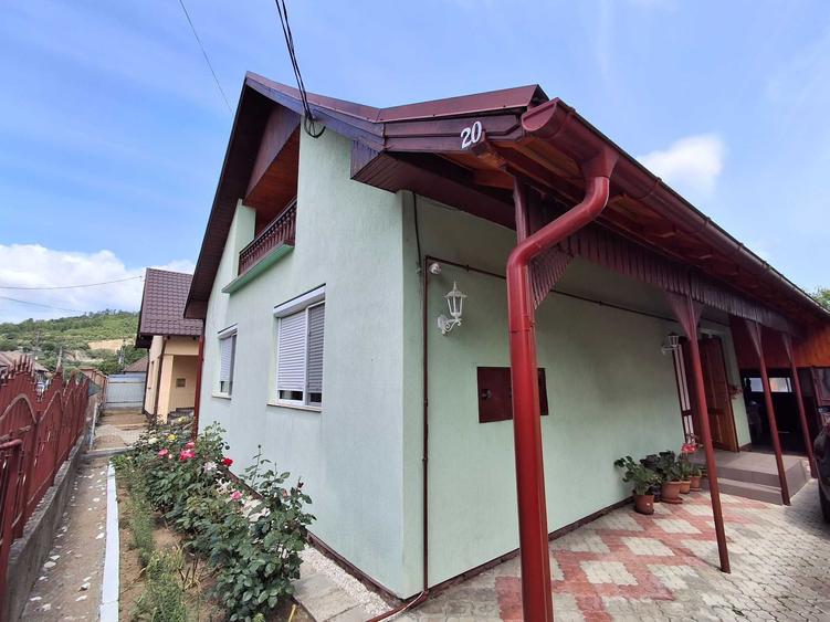 Casă cu 3 camere în Central