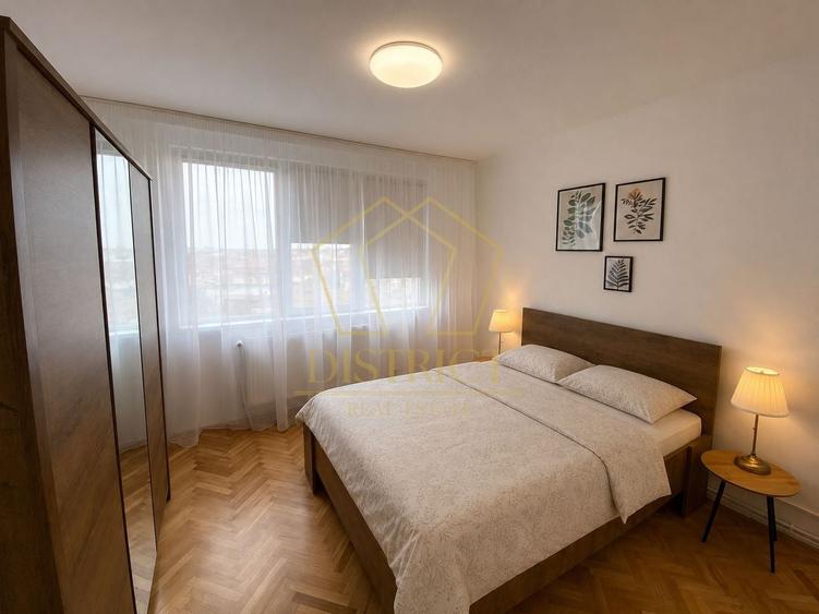 Apartament cu 3 camere semidecomandat, mobilat în Central