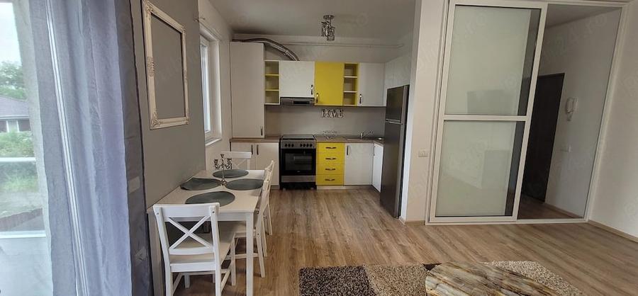 Apartament cu 2 camere semidecomandat în Dumbrăvița
