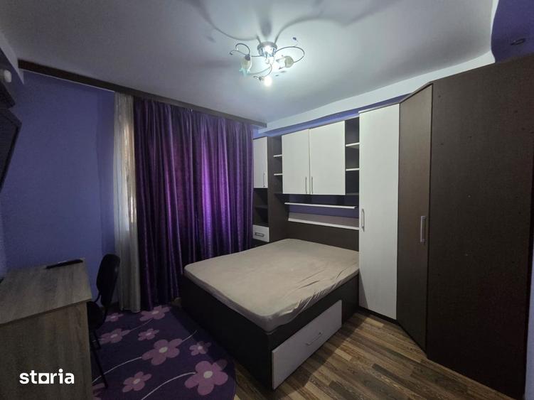 Apartament cu 3 camere decomandat în Mircea cel Bătrân