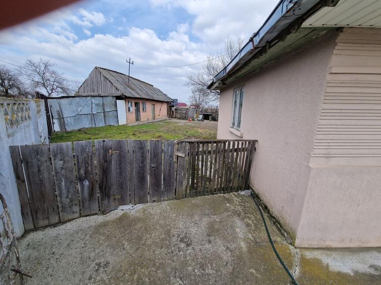 Casă cu 4 camere în Valea Moșneagului