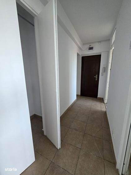 Apartament cu 2 camere semidecomandat în Tineretului