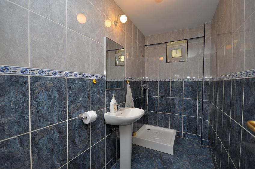 Apartament cu 3 camere în 13 Septembrie